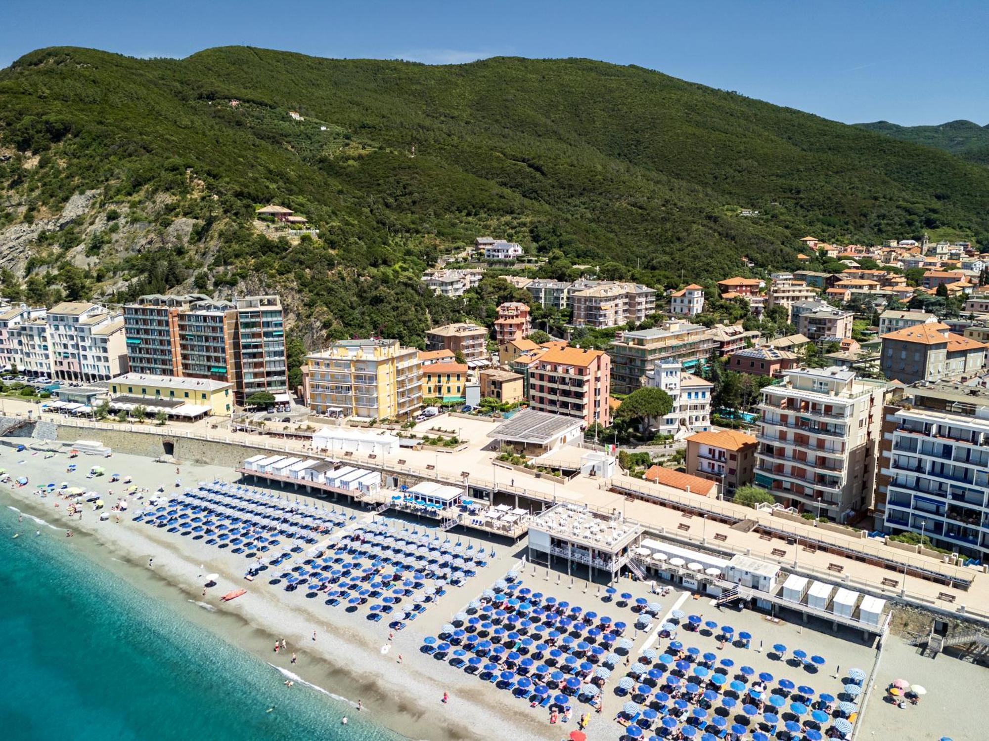 Residence Hotel Kriss Deiva Marina Luaran gambar