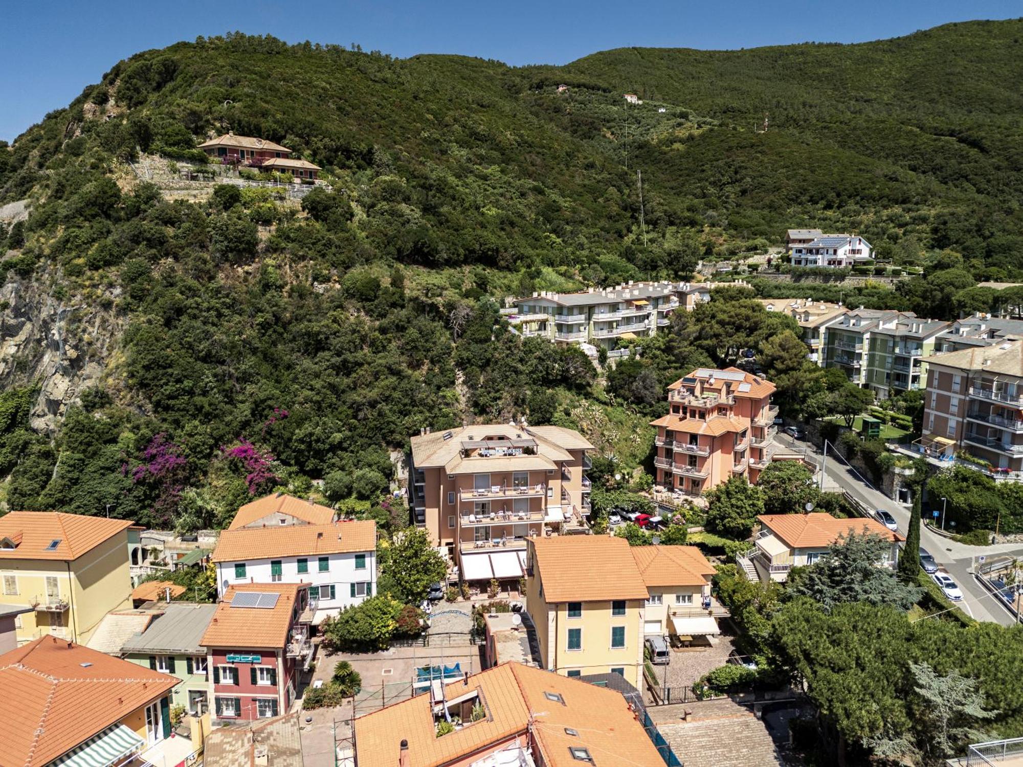 Residence Hotel Kriss Deiva Marina Luaran gambar
