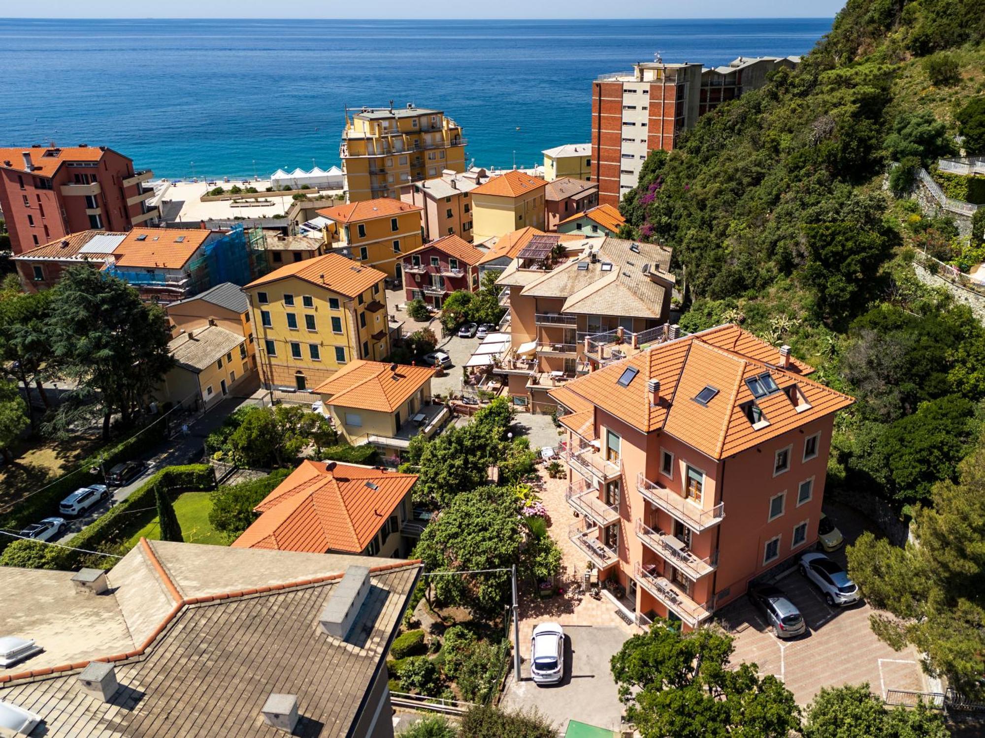 Residence Hotel Kriss Deiva Marina Luaran gambar
